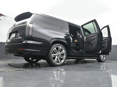 New 2026 Cadillac Escalade ESV Platinum Sport AWD/4WD image 67