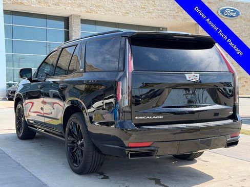 Used 2021 Cadillac Escalade Sport Platinum AWD/4WD image 9
