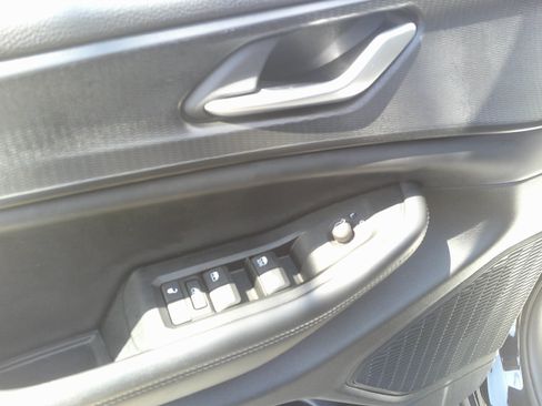 Used 2023 Jeep Grand Cherokee L Laredo AWD/4WD image 16