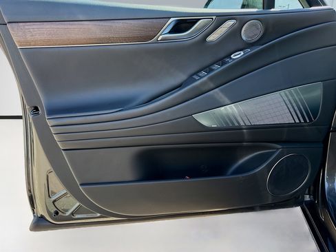 Used 2024 Genesis G80 image 21