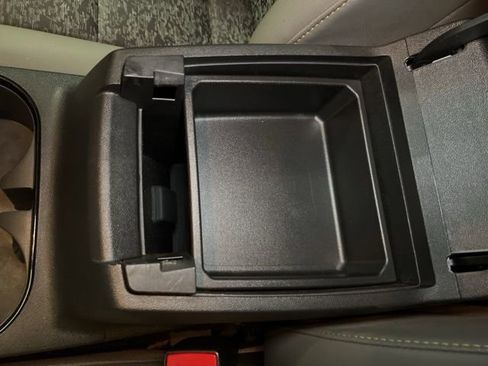 Used 2024 Chevrolet Colorado ZR2 w/ Technology Package image 27