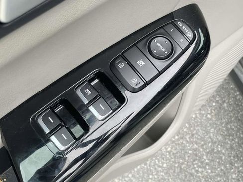 Used 2018 Kia Sportage EX FWD image 25