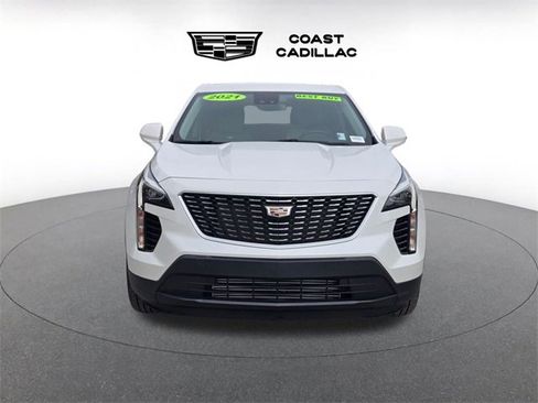 Used 2021 Cadillac XT4 Luxury image 2
