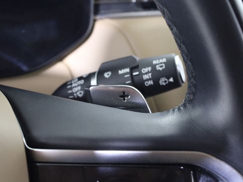 Used 2024 Land Rover Range Rover Sport SE image 26