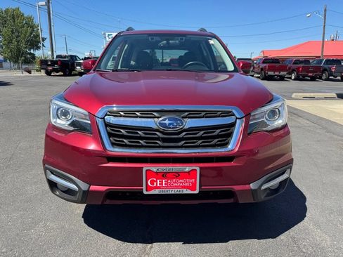 Used 2018 Subaru Forester 2.5i Touring AWD/4WD image 8