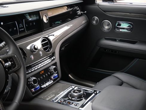 Used 2022 Rolls-Royce Ghost Black Badge image 26