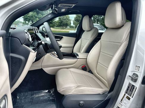 New 2026 Mercedes-Benz GLC 300 image 3