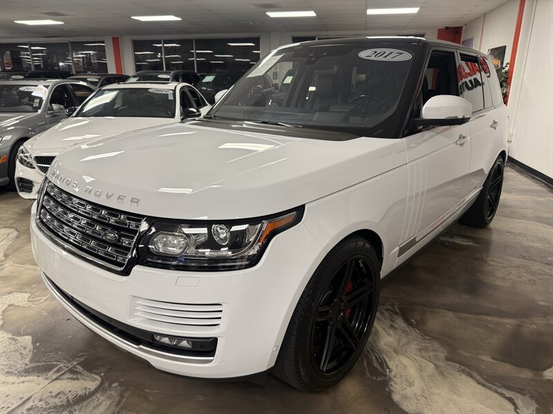 Used 2017 Land Rover Range Rover HSE AWD/4WD image 5