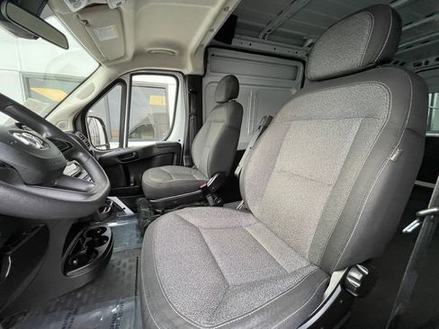 Used 2023 RAM ProMaster 2500 image 11