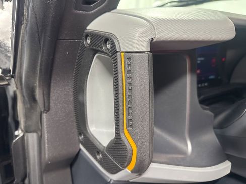 Used 2022 Ford Bronco Badlands w/ Sasquatch Package image 13