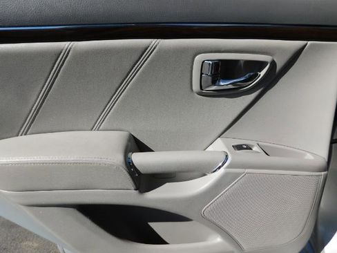 Used 2011 Hyundai Azera GLS w/ Premium Pkg 2 image 13