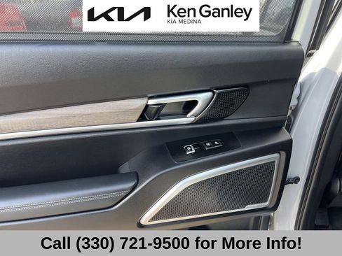 Certified 2022 Kia Telluride SX w/ SX Prestige Package image 50
