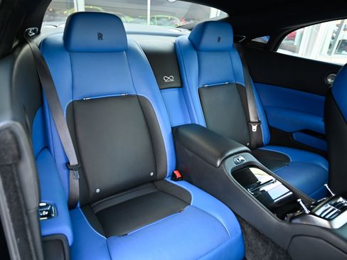Used 2017 Rolls-Royce Wraith image 39