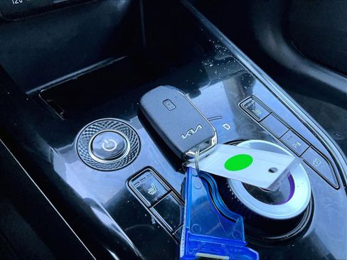 Used 2024 Kia Niro Wind image 29