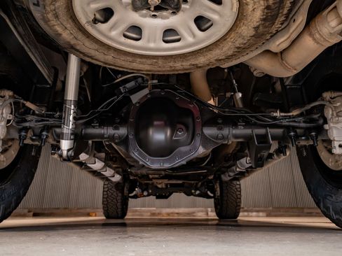 Used 2021 Chevrolet Silverado 2500 LTZ w/ LTZ Plus Package image 15