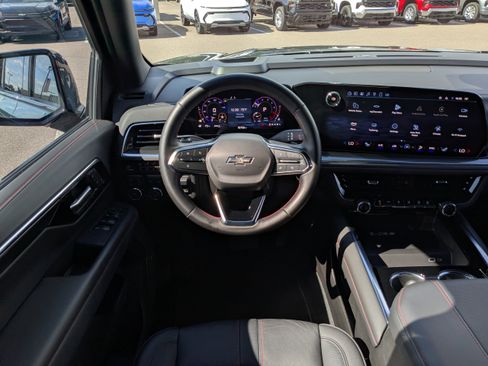 Used 2025 Chevrolet Tahoe RST w/ Comfort Package image 18