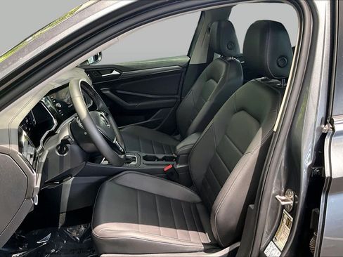 Used 2021 Volkswagen Jetta SEL FWD image 9