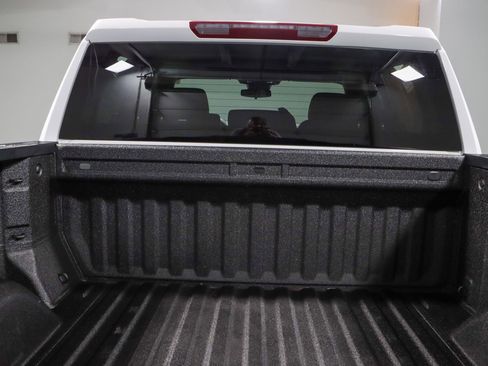 Used 2022 GMC Sierra 1500 Elevation w/ LPO, Elevation Black Package image 31