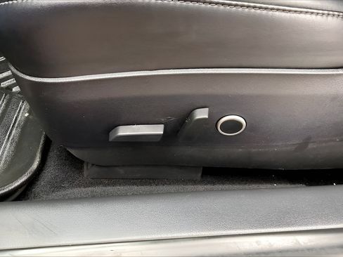 Used 2018 Tesla Model 3 Long Range RWD image 24