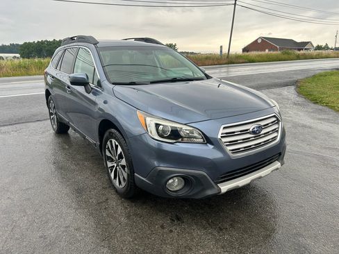 Used 2016 Subaru Outback 2.5i Limited AWD/4WD image 4