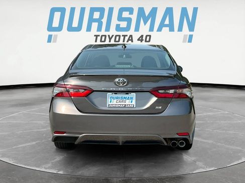 Used 2024 Toyota Camry SE FWD image 6