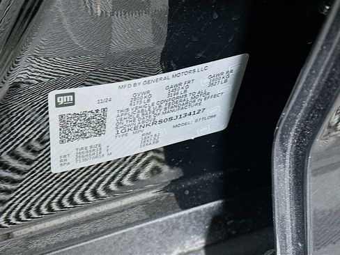 Used 2025 GMC Acadia Elevation image 12