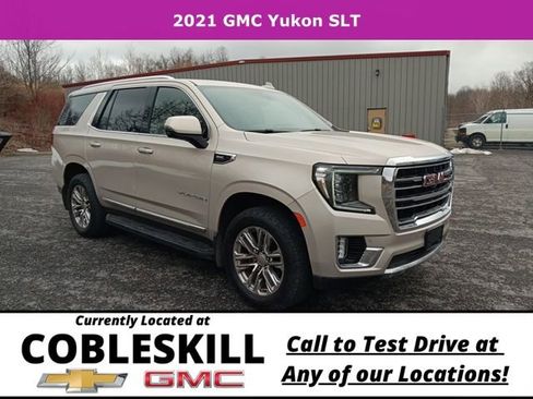 Used 2021 GMC Yukon SLT w/ SLT Luxury Package image 1