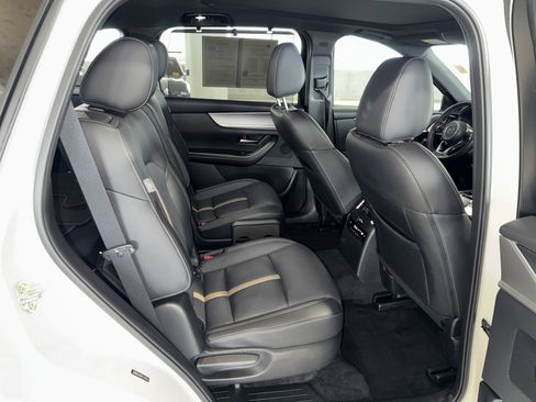 Used 2024 MAZDA CX-90 Plug-In Hybrid w/ Premium Plus image 12