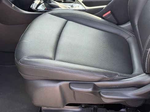 Used 2024 Buick Encore GX Sport Touring FWD image 17