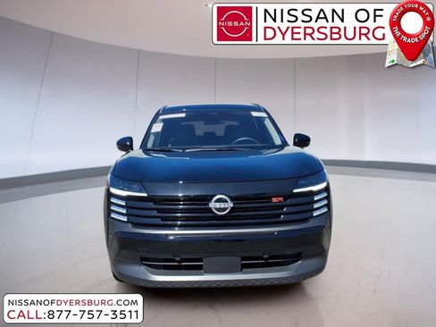 Used 2025 Nissan Kicks SR FWD image 8