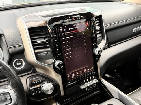 Used 2019 RAM 1500 Laramie AWD/4WD image 44