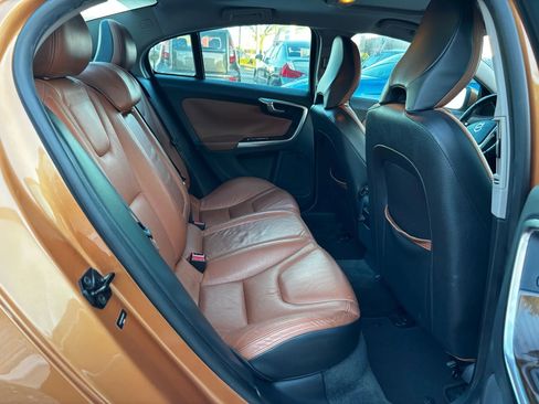 Used 2013 Volvo S60 T5 image 10