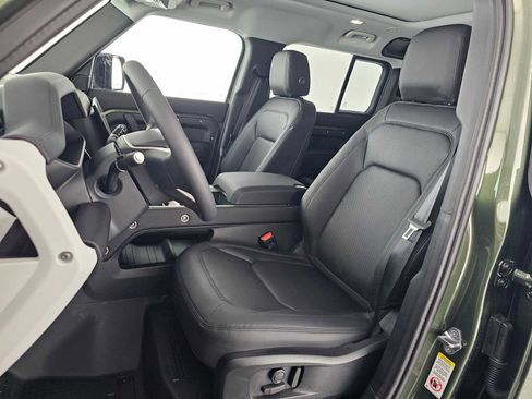 New 2026 Land Rover Defender 110 S image 21