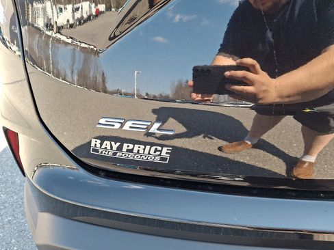 Certified 2022 Ford Edge SEL w/ Convenience Package image 32