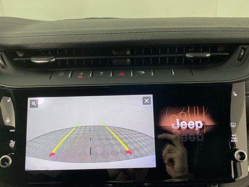 New 2026 Jeep Grand Cherokee Altitude AWD/4WD image 6