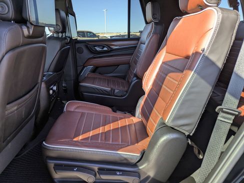 Used 2024 GMC Yukon Denali Ultimate image 13