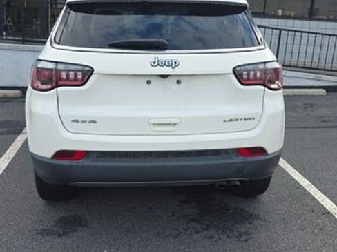 Used 2019 Jeep Compass Limited AWD/4WD image 6