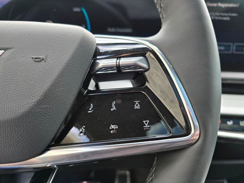 New 2026 Cadillac Optiq Luxury 2 AWD/4WD image 37