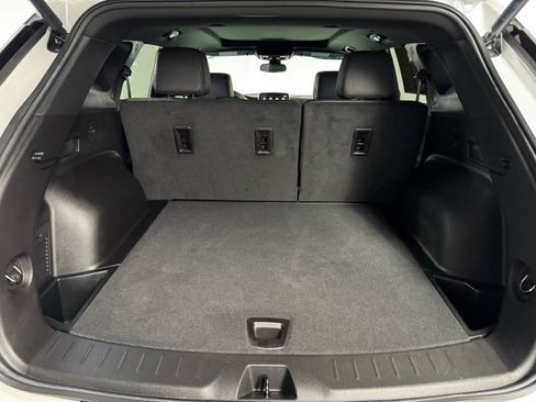 Used 2024 Chevrolet Blazer Premier w/ Enhanced Convenience Package AWD/4WD image 19