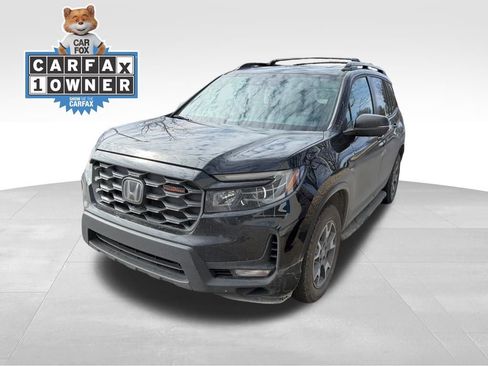 Certified 2023 Honda Passport TrailSport image 3
