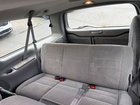 Used 2004 Ford Excursion XLT AWD/4WD image 9