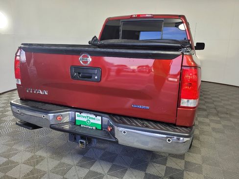 Used 2014 Nissan Titan SV w/ SV Value Truck Package RWD image 7