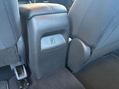 Used 2025 Nissan Sentra SV FWD image 24