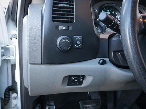 Used 2014 Chevrolet Silverado 2500 W/T image 21