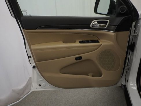 Used 2021 Jeep Grand Cherokee Limited AWD/4WD image 42