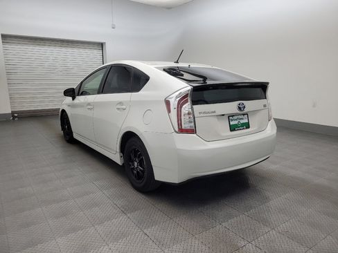 Used 2015 Toyota Prius Two image 5