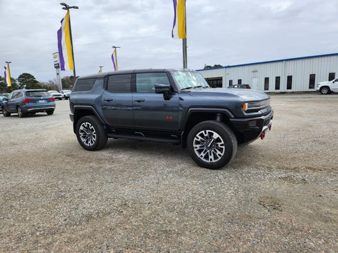 Used 2025 GMC Hummer EV 3X w/ LPO, Sport Package image 3