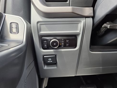 Used 2025 Ford F150 XLT w/ Equipment Group 301A Standard AWD/4WD image 41