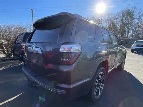 Used 2018 Toyota 4Runner Limited image 4