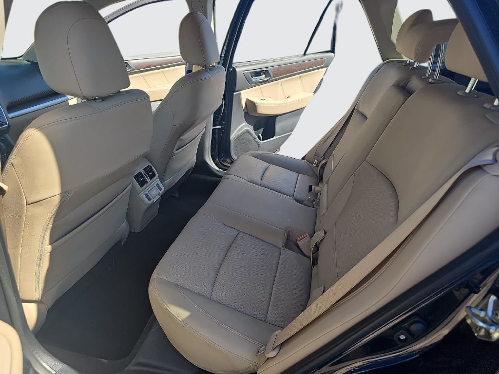 Used 2018 Subaru Outback 3.6R Limited AWD/4WD image 15